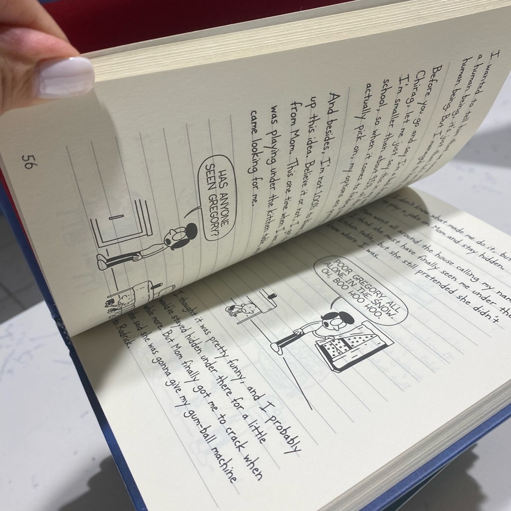 Diary of a Wimpy Kid, excellent funny series.5 th grade ( new n like new books) - Picture 4 of 6